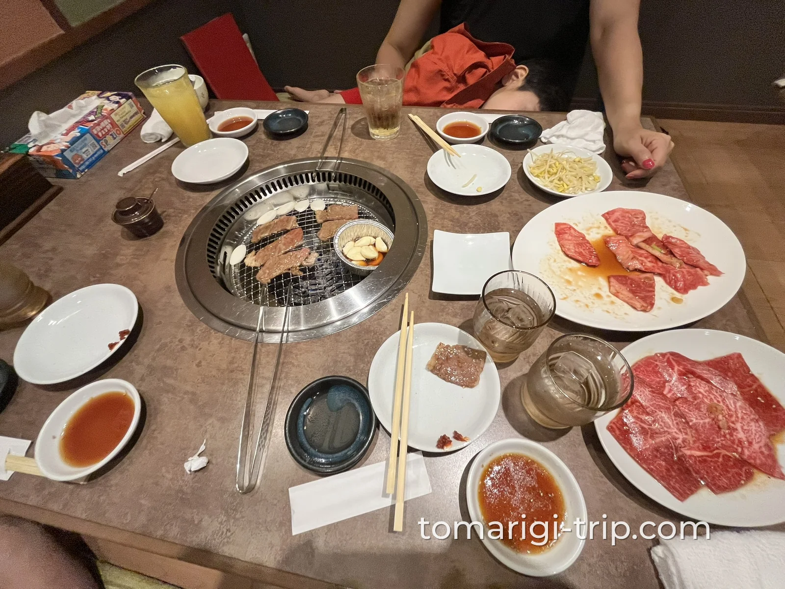 厳選黒毛和牛の焼肉すずや。普通のカルビ・ロースでも柔らかくて驚きました