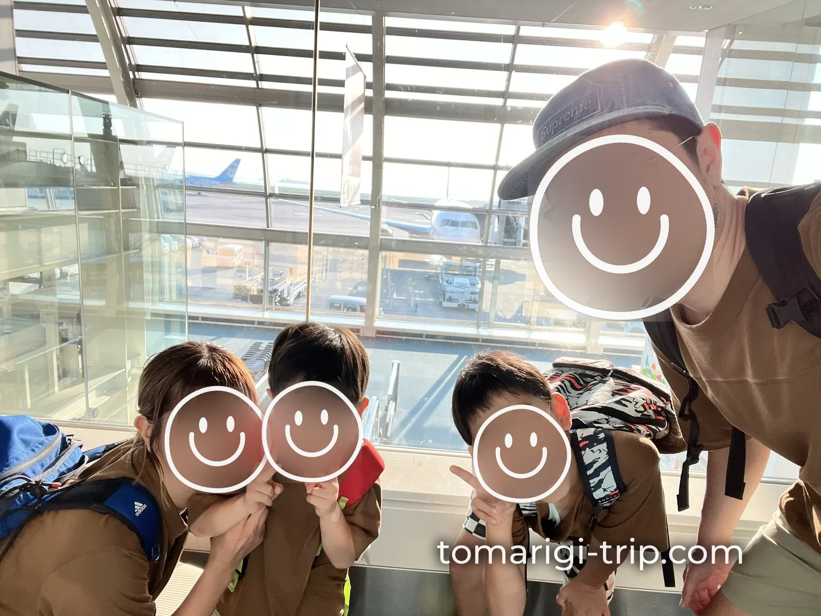 朝5時前に出発。羽田空港には5時半すぎに到着しました