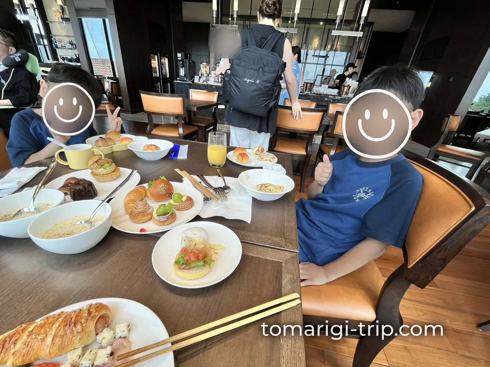 そのあとはいつも通りラウンジでお昼ごはん